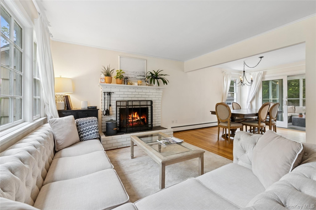 1181 Fireplace Rd - Photo 4