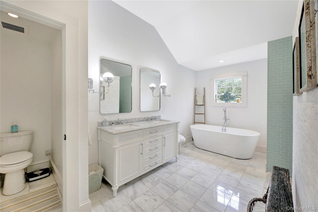 198 South Country Road - Photo 16