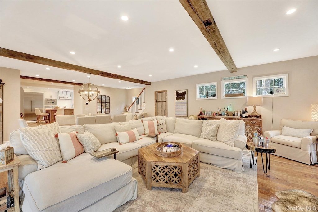 198 South Country Road - Photo 5