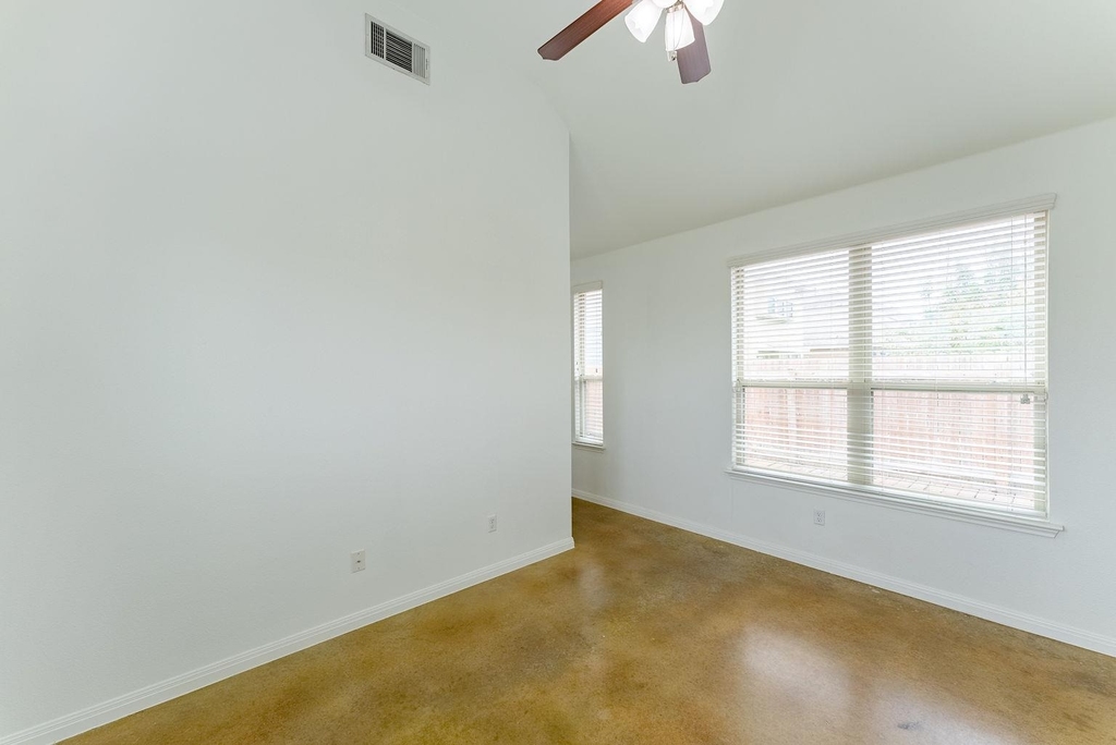 4514 Senda Ln - Photo 15