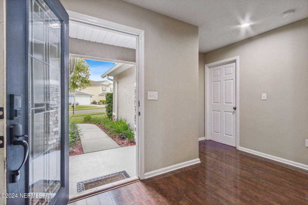 4619 Pine Lake Drive - Photo 4