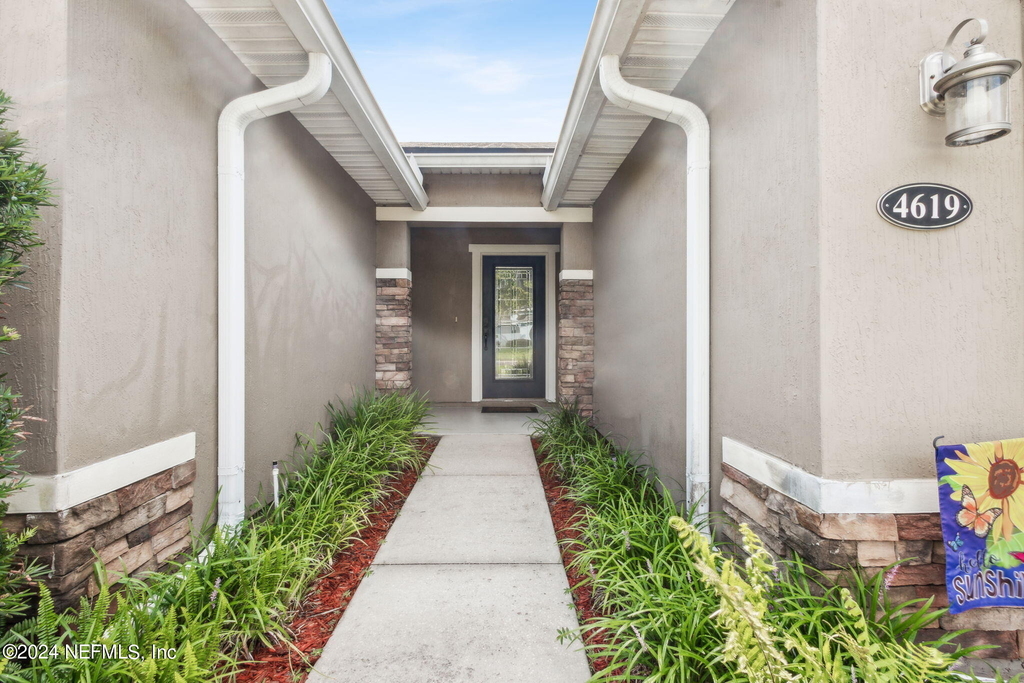 4619 Pine Lake Drive - Photo 3