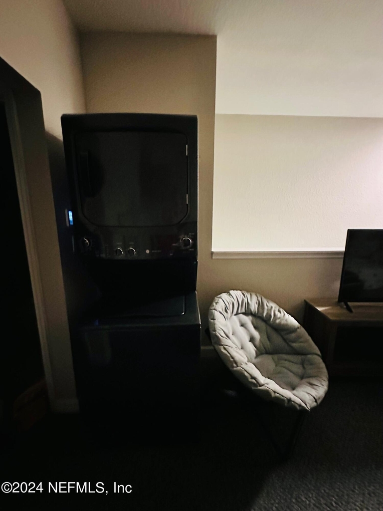 439 Midway Street - Photo 2