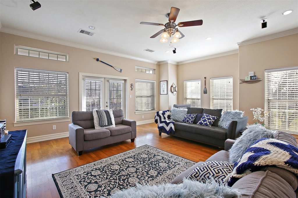 612 8th Street - Photo 8
