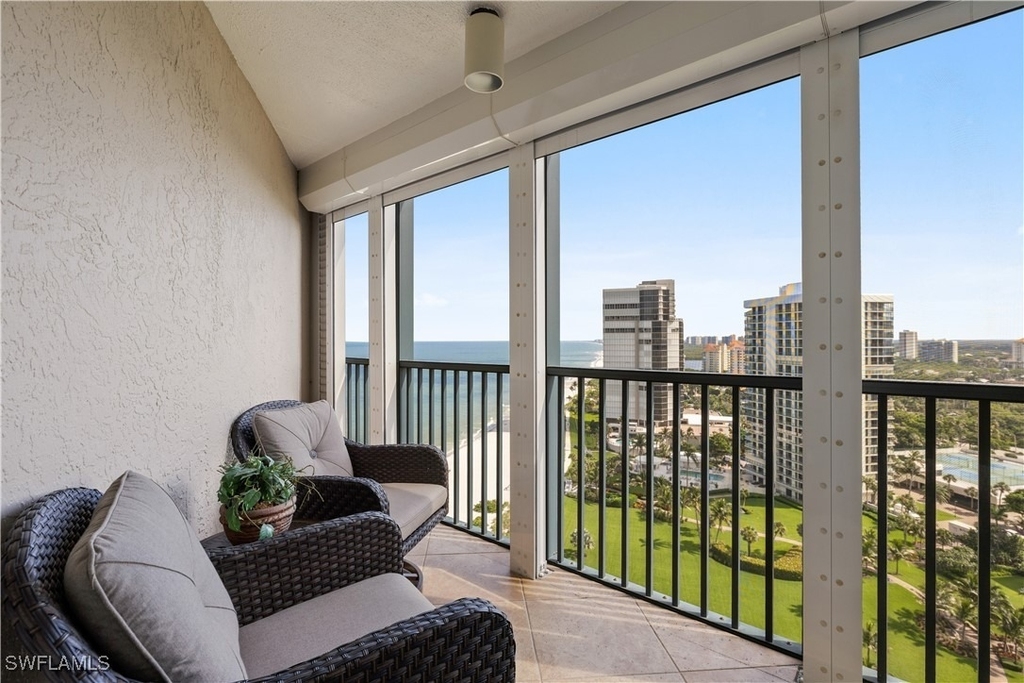 4651 Gulf Shore Boulevard N - Photo 35