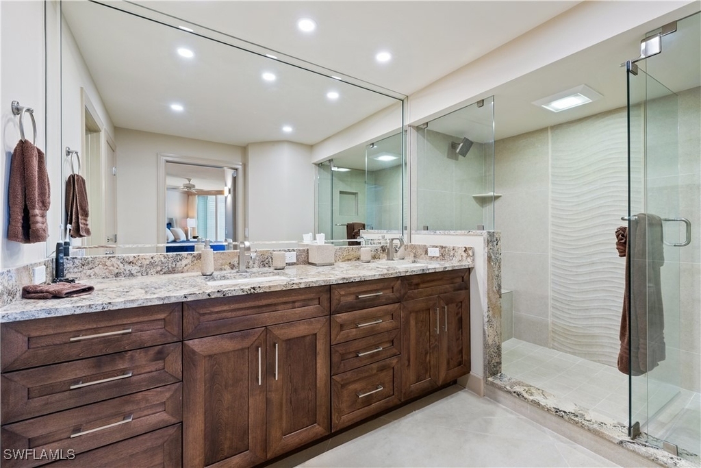 4651 Gulf Shore Boulevard N - Photo 28