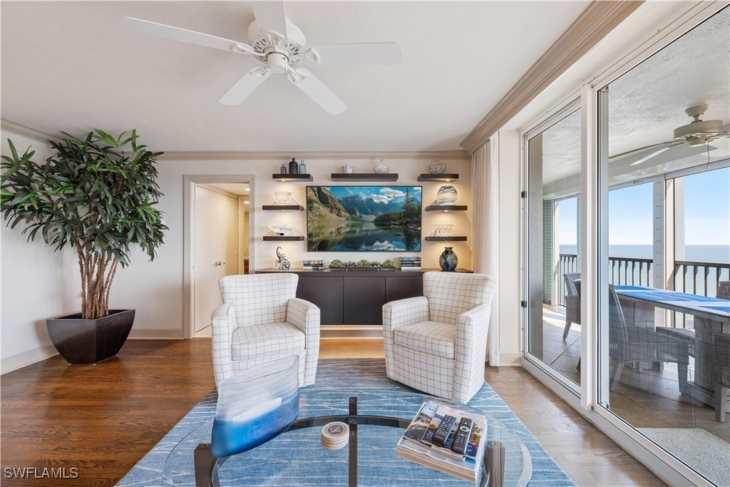 4651 Gulf Shore Boulevard N - Photo 18
