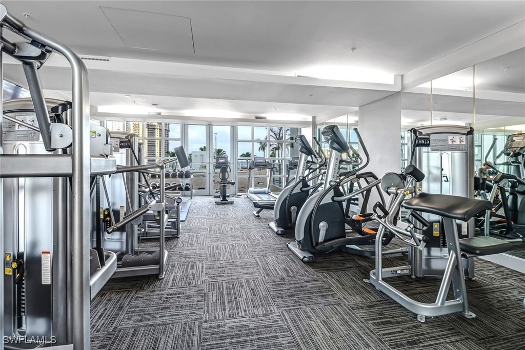 3000 Oasis Grand Boulevard - Photo 44