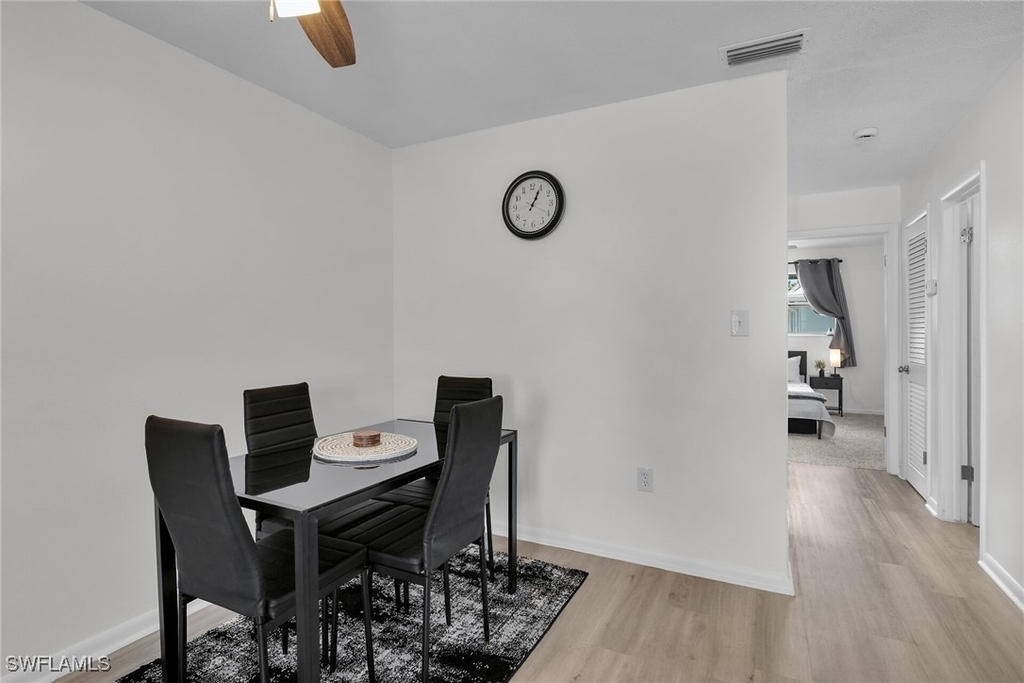 3225 E Riverside Drive - Photo 5