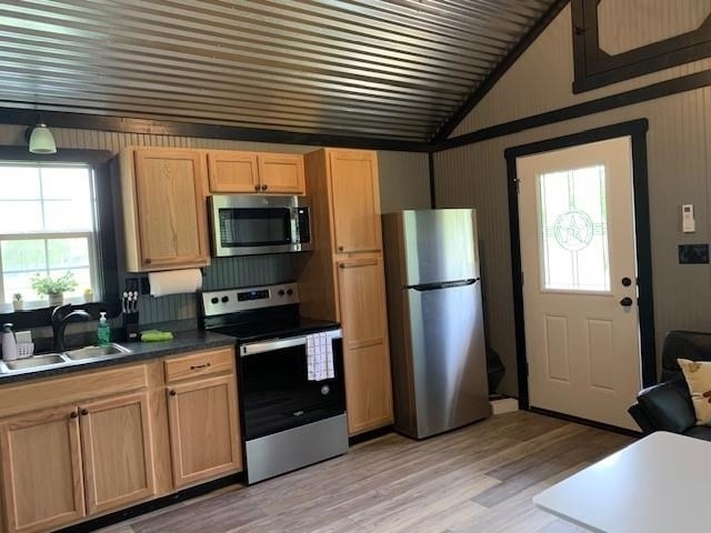 9706 Camelots Court - Photo 3