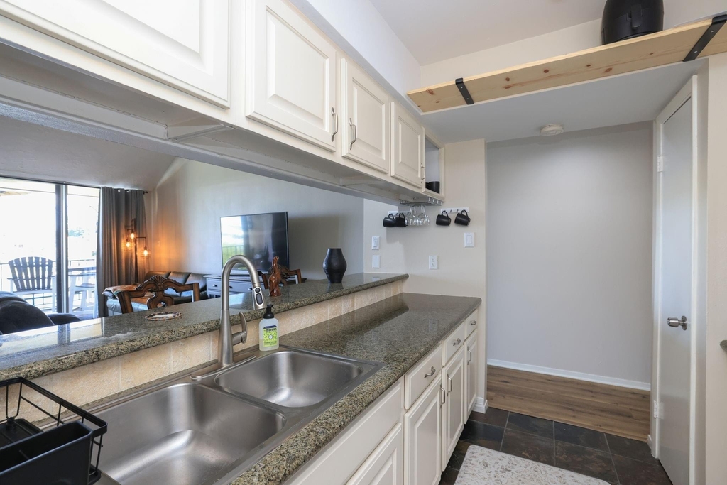12600 Melville Drive - Photo 9