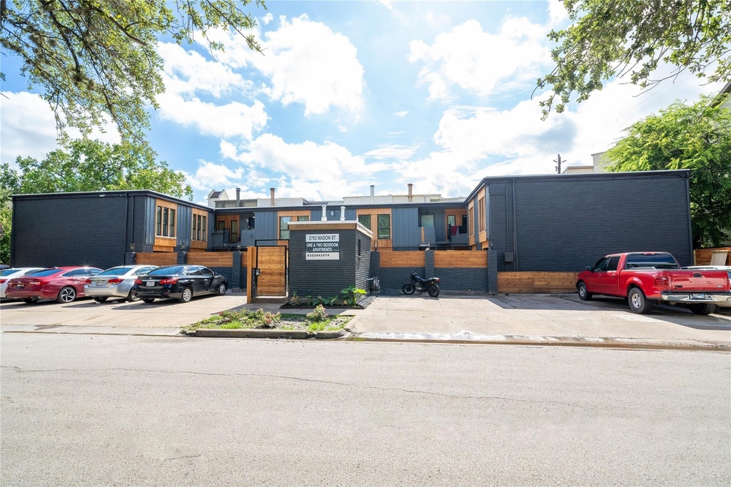 2703 Mason Street - Photo 3