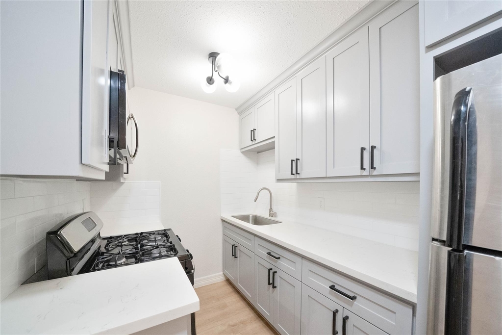 2703 Mason Street - Photo 8