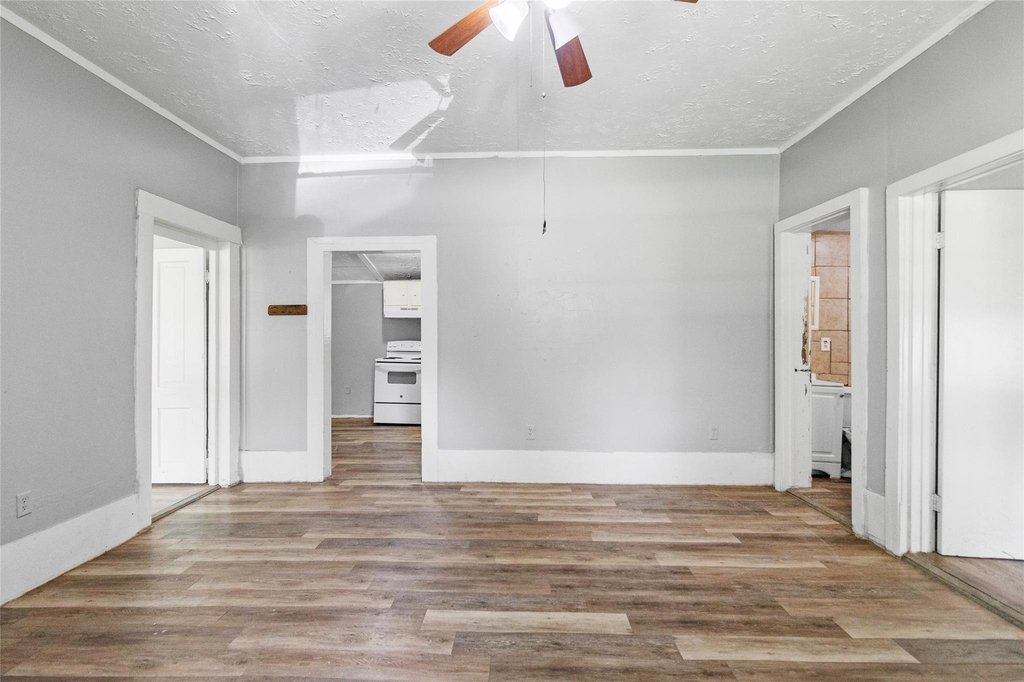 8 Jackson Road - Photo 2