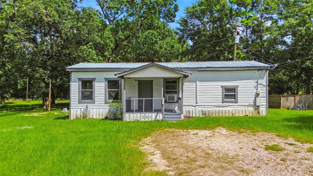 8 Jackson Road - Photo 0