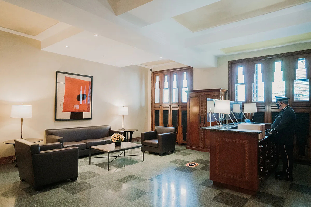 East 68th Street - Photo 12