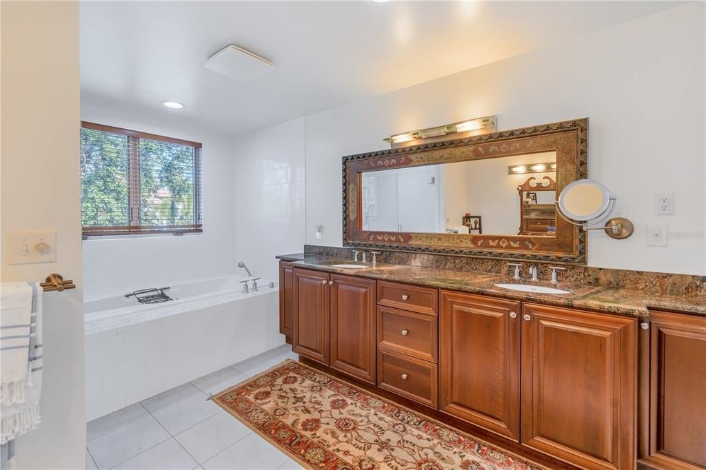 838 Monterey Boulevard Ne - Photo 28