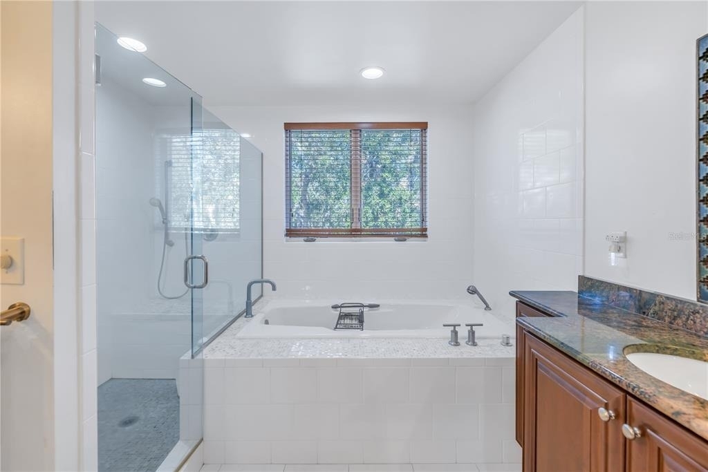 838 Monterey Boulevard Ne - Photo 29