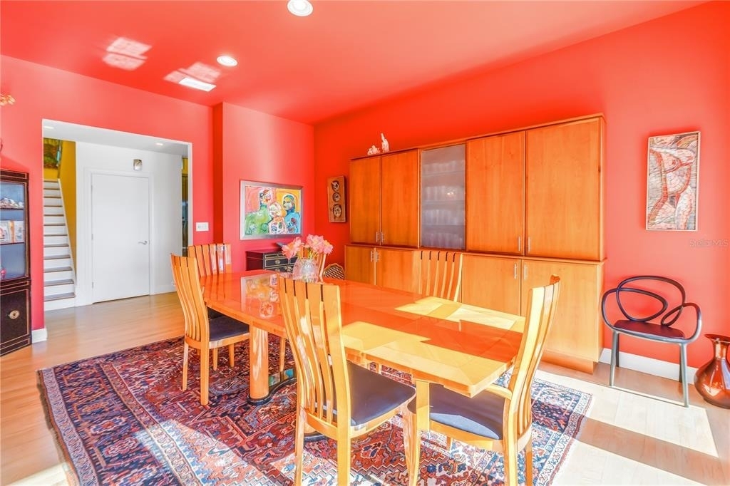838 Monterey Boulevard Ne - Photo 13