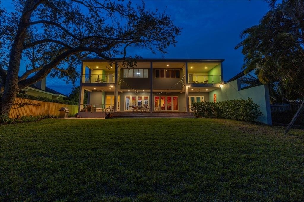 838 Monterey Boulevard Ne - Photo 3