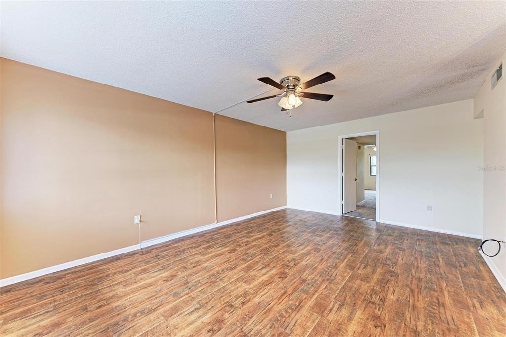 305 30th Avenue W - Photo 8