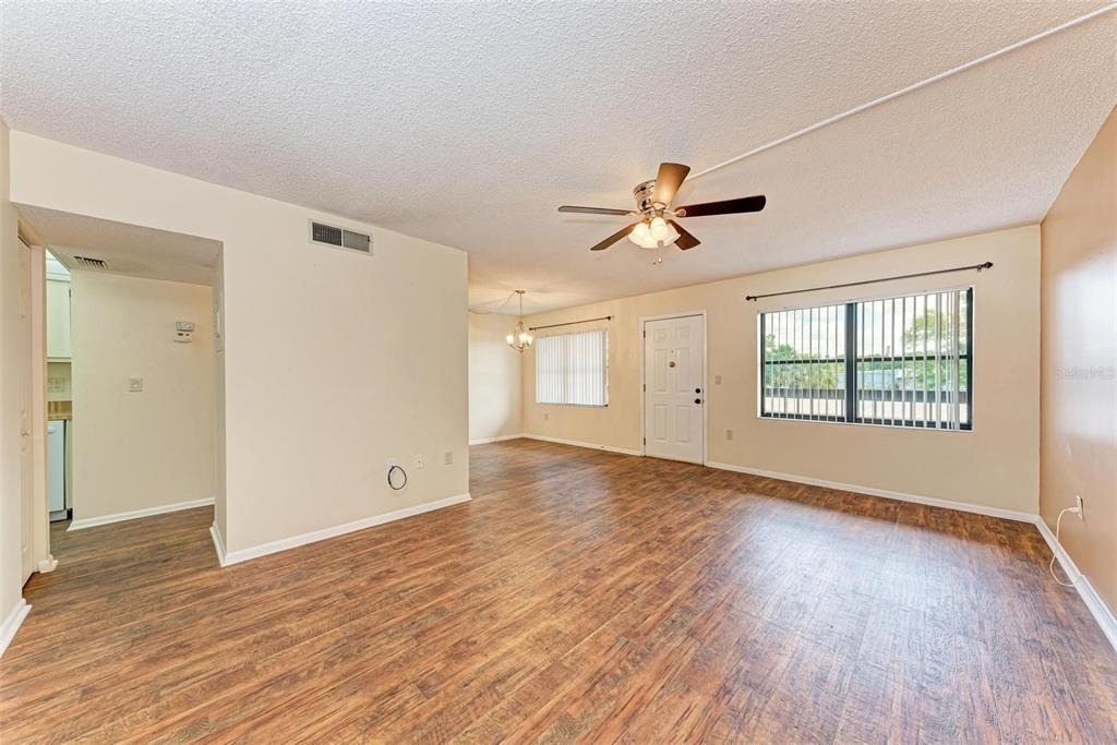 305 30th Avenue W - Photo 3