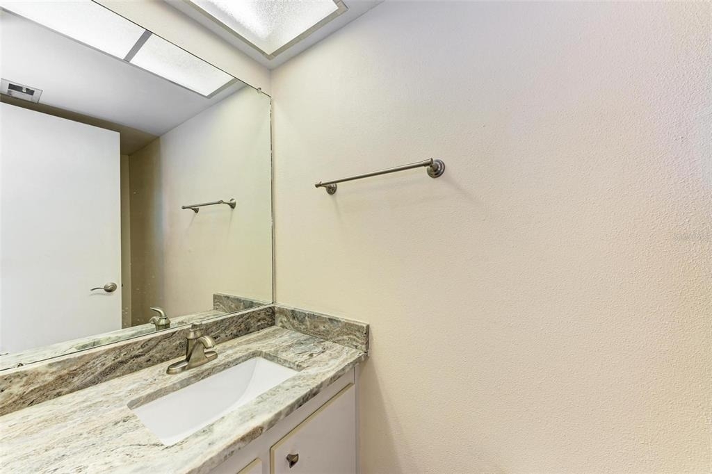 305 30th Avenue W - Photo 23