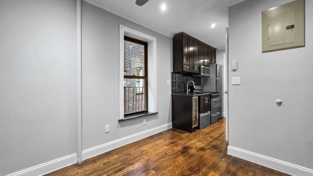314 East 106th Street - Photo 3