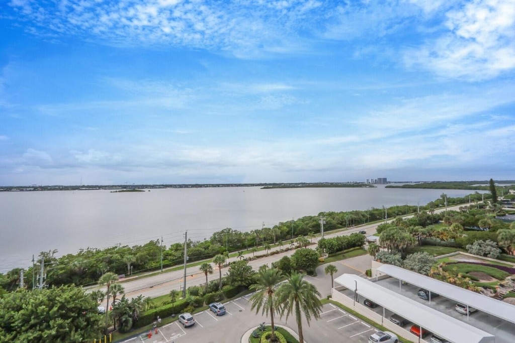 5380 N Ocean Drive - Photo 33