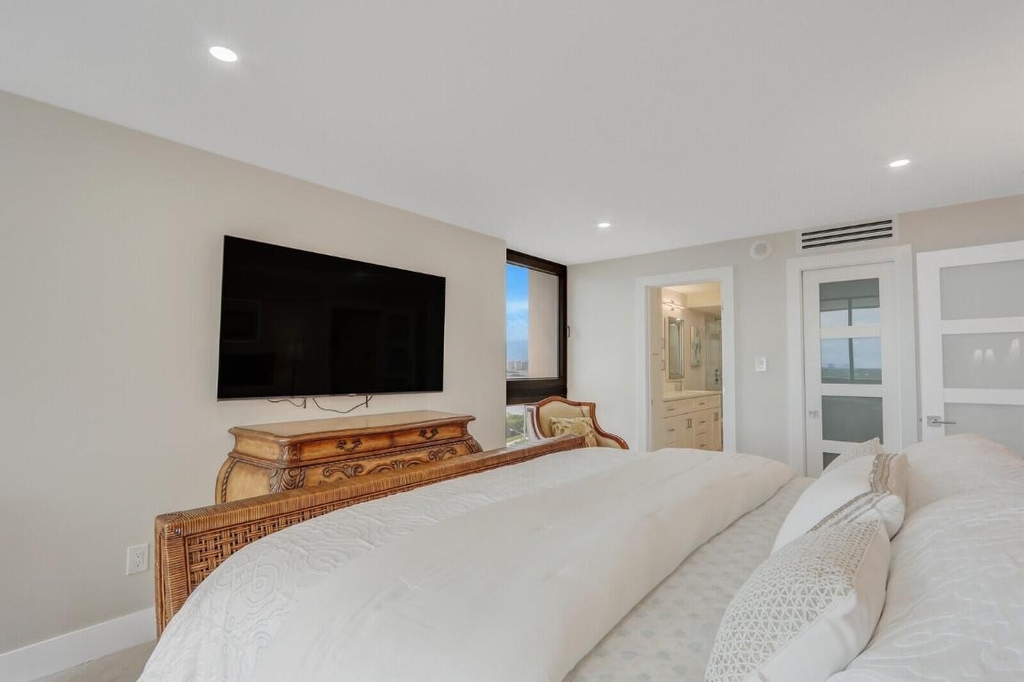 5380 N Ocean Drive - Photo 29