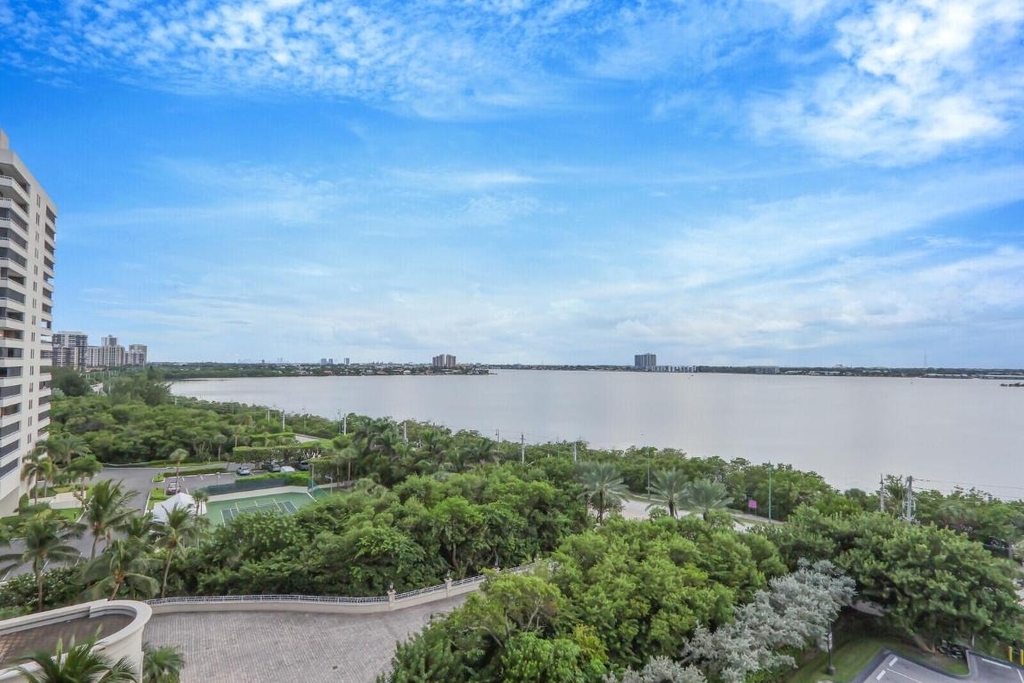 5380 N Ocean Drive - Photo 18