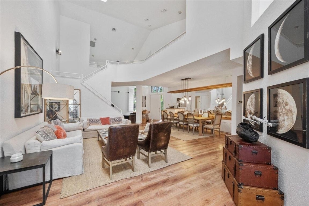 2585 Sheltingham Drive - Photo 9