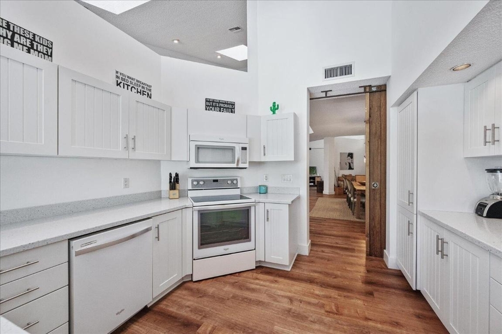 2585 Sheltingham Drive - Photo 13