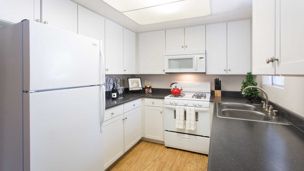 2851 Bedford Lane - Photo 4