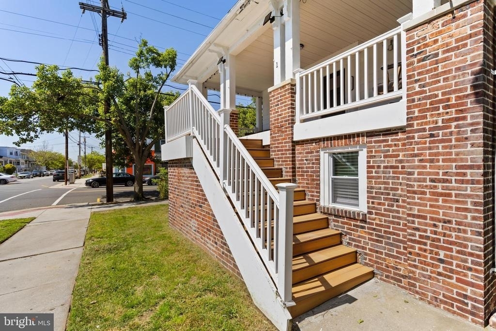 1 S Delancy Place - Photo 2