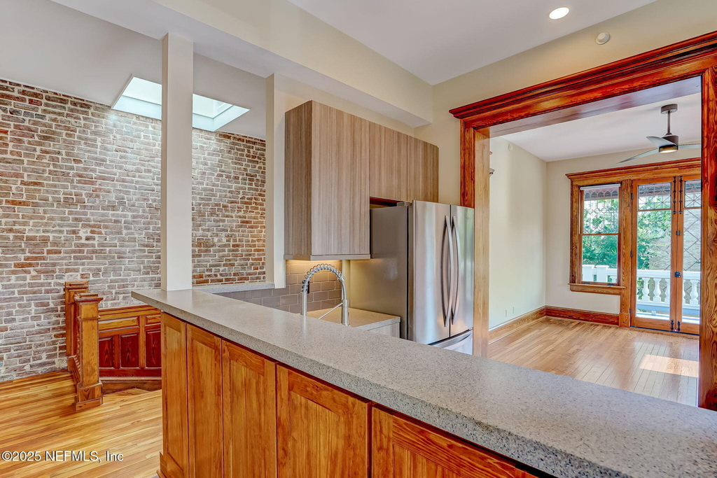 122 E Duval Street - Photo 3