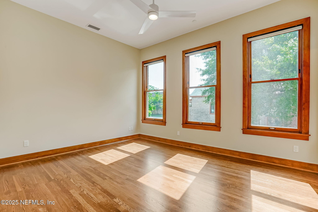 122 E Duval Street - Photo 11