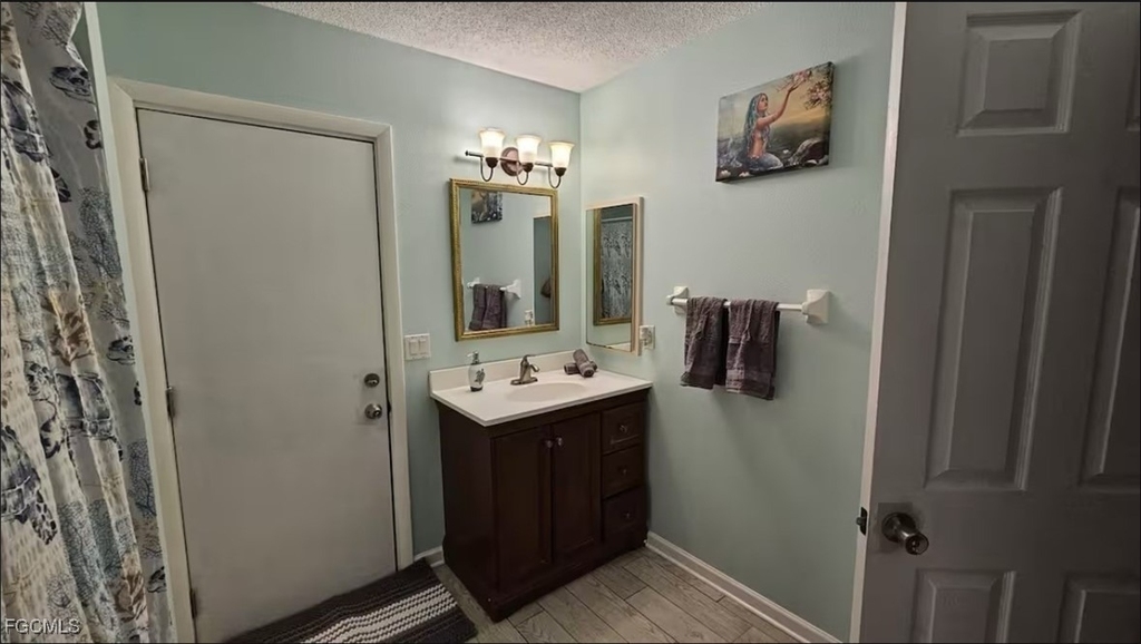 11195 Seabreeze Avenue - Photo 7