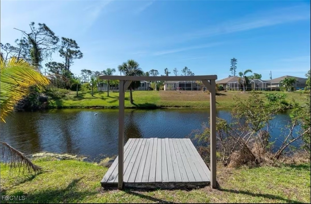 11195 Seabreeze Avenue - Photo 5