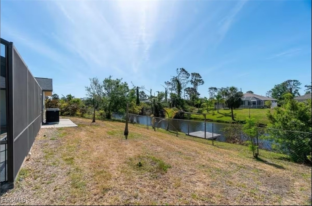 11195 Seabreeze Avenue - Photo 3
