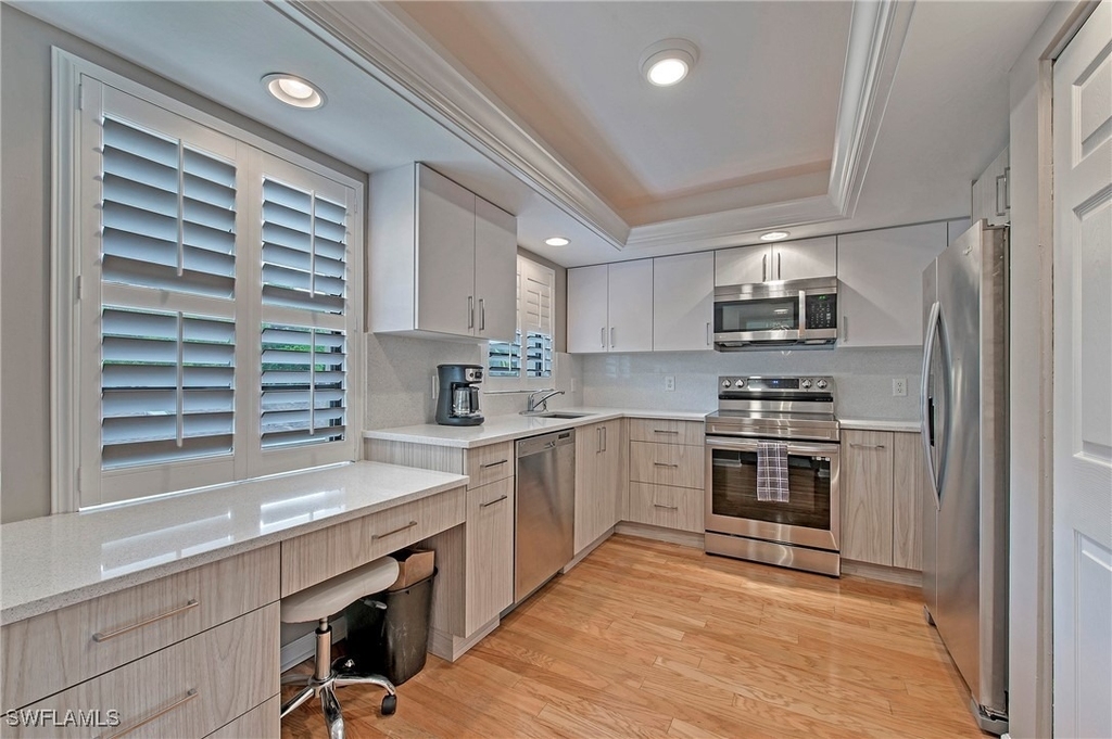 722 10th Avenue S - Photo 1