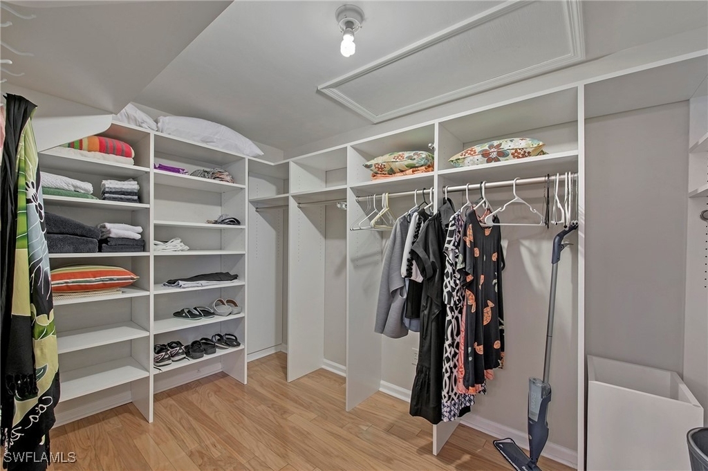722 10th Avenue S - Photo 9