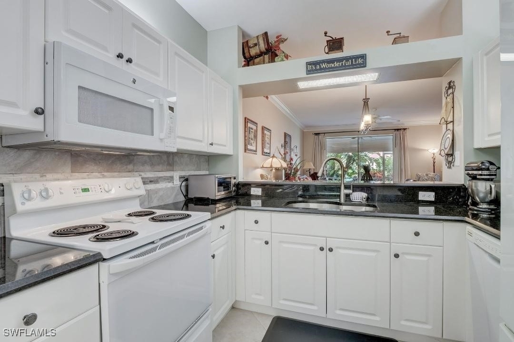 280 Robin Hood Circle - Photo 5