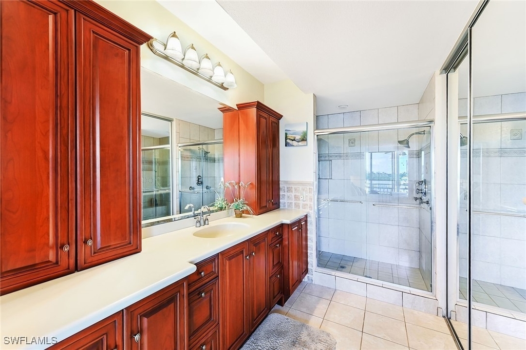 4560 Gulf Shore Boulevard N - Photo 13