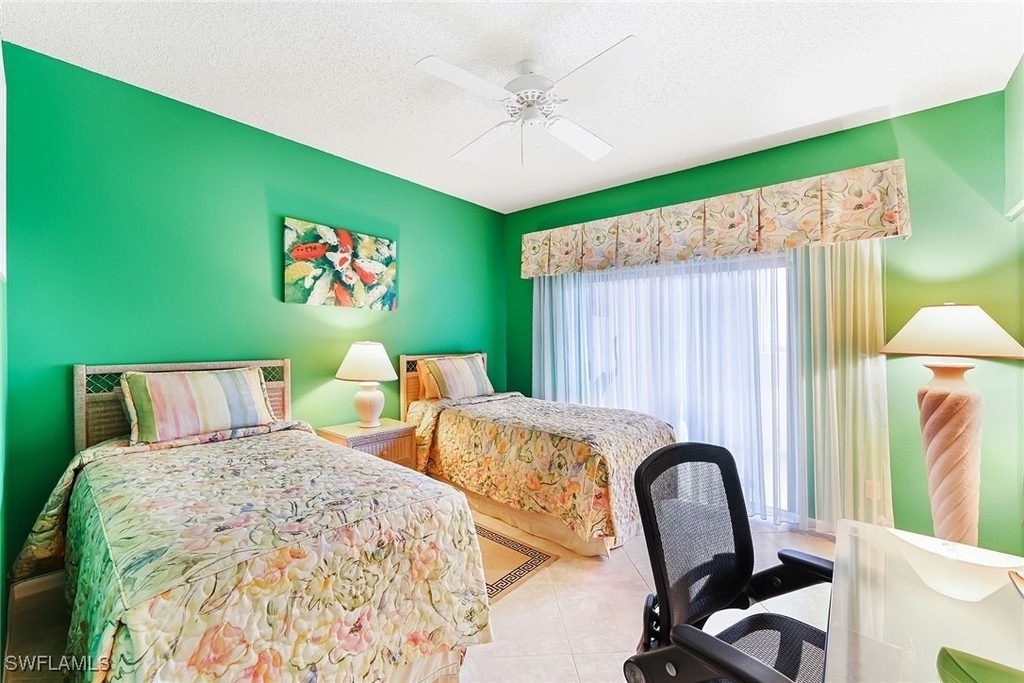 4560 Gulf Shore Boulevard N - Photo 15