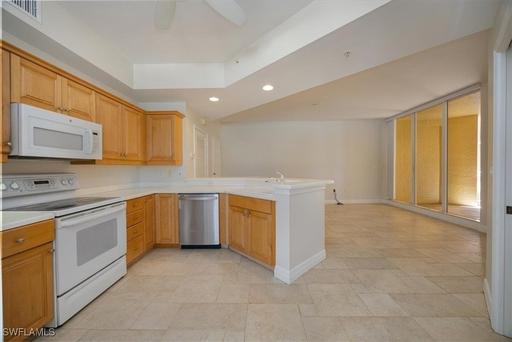 410 Bayfront Place - Photo 4