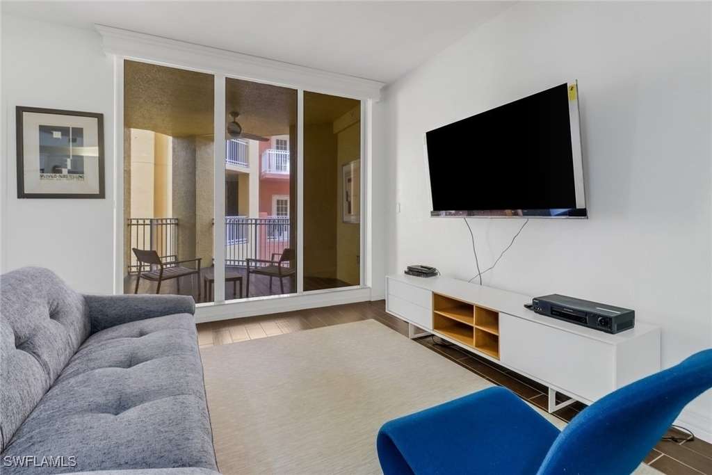 450 Bayfront Place - Photo 0