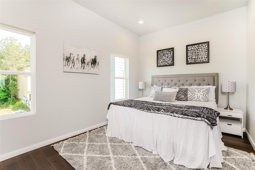 4926 Dalhart Drive - Photo 5