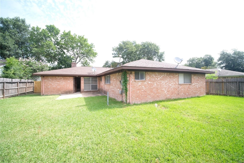 12327 Shannon Hill - Photo 14
