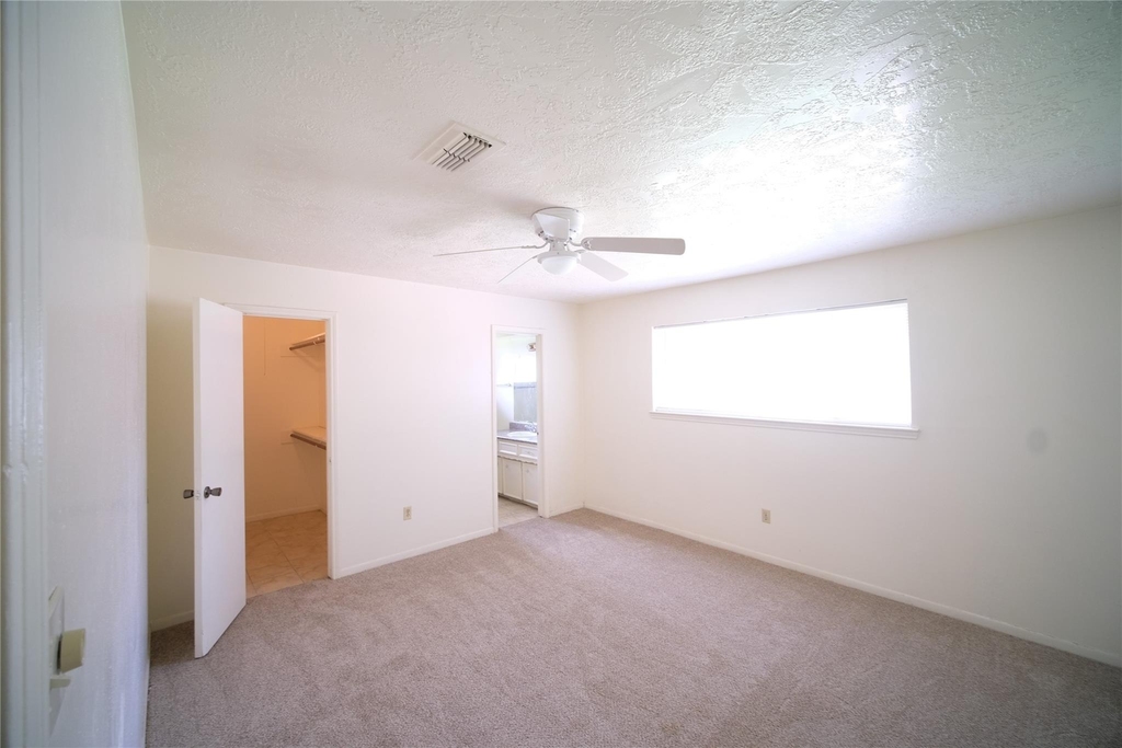 12327 Shannon Hill - Photo 12
